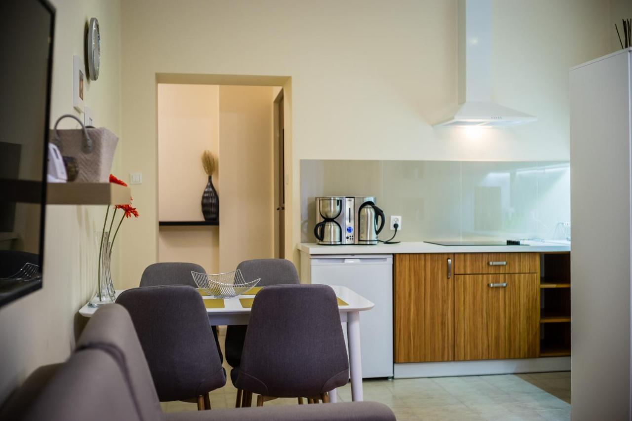 Apartament Wietora Wawelofts Krakow Bagian luar foto